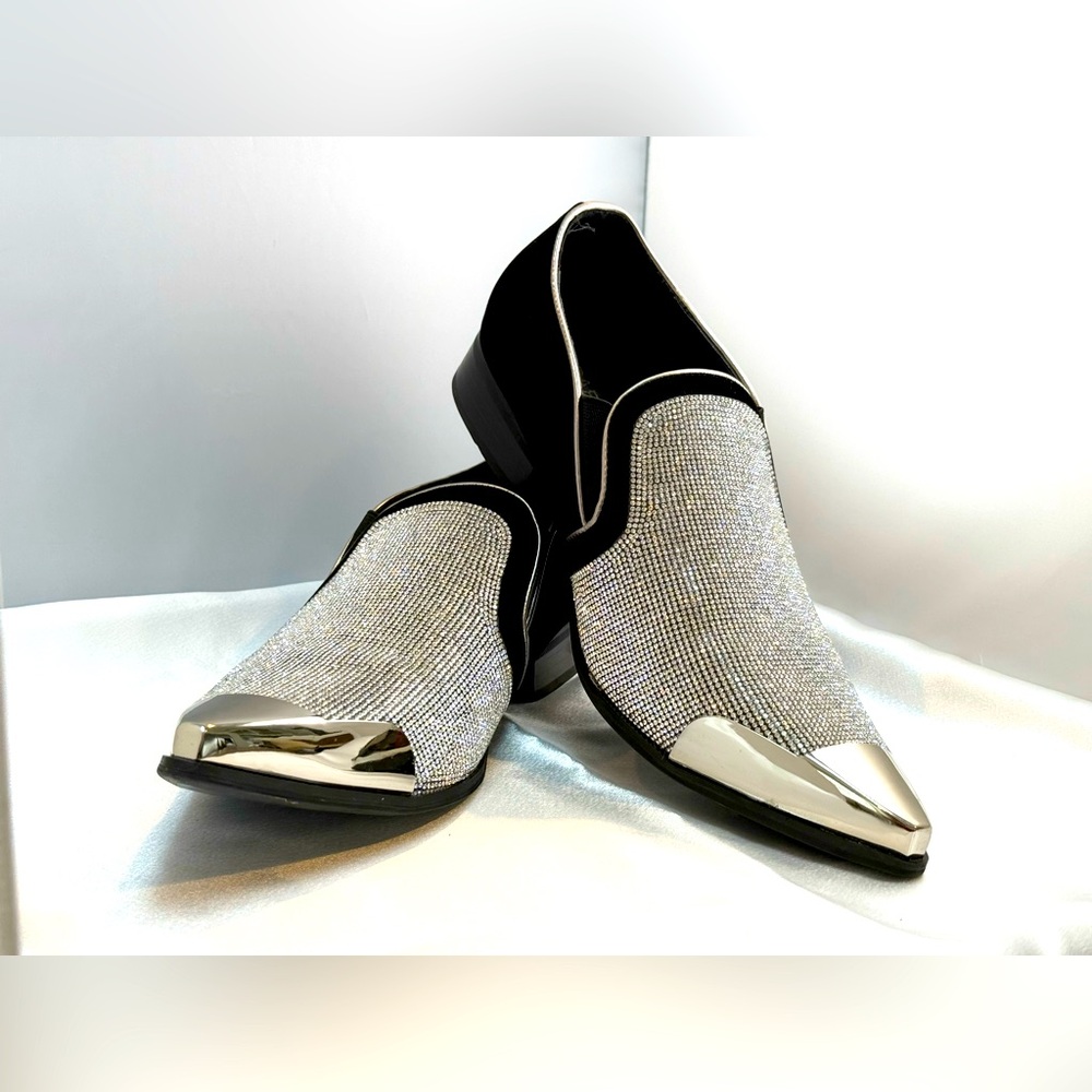 Parrazo men’s rhinestone slip on dress shoes. US size 9.
